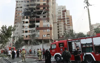 Israeli airstrikes target key Iranian nuclear and military sites