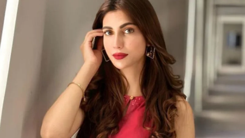 Actress Nazish Jahangir summoned by Lahore Court for misusing money