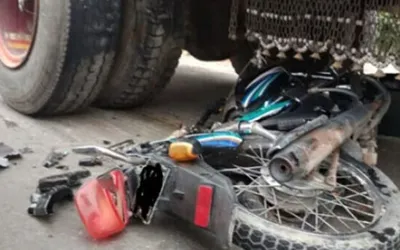 Motorcyclist killed in water tanker collision in Karachi