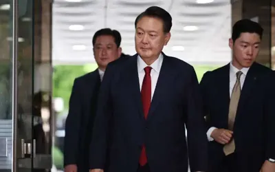 South Korean court issues arrest warrant for Ex-President Yoon Suk Yeol over martial law attempt
