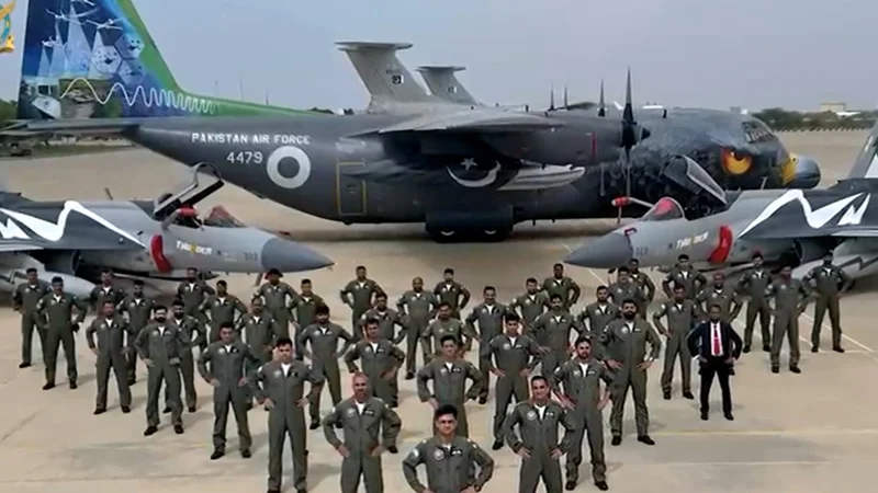 PAF’s JF-17 Thunder Block-III and C-130 Aircraft arrive in UK