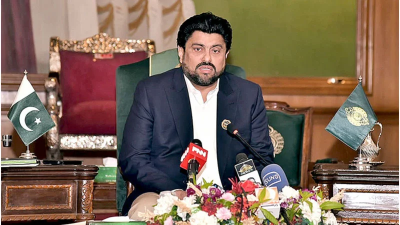 Governor expresses concern over surge in street crimes in Karachi