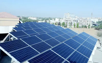 Big drop in solar panel prices in Pakistan