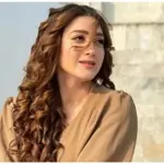 Momina Iqbal Receives Messages from Cricketers?