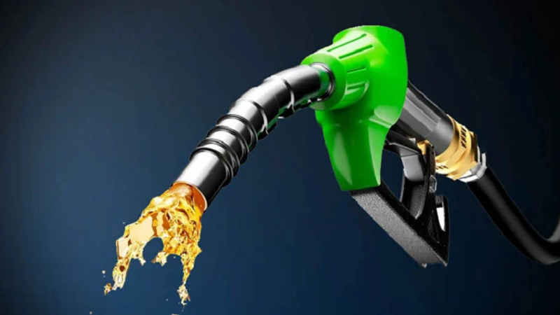 Petrol price in Pakistan up by Rs4.53/litre