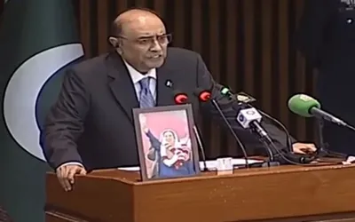 Zardari urges political leadership to prioritize national interests