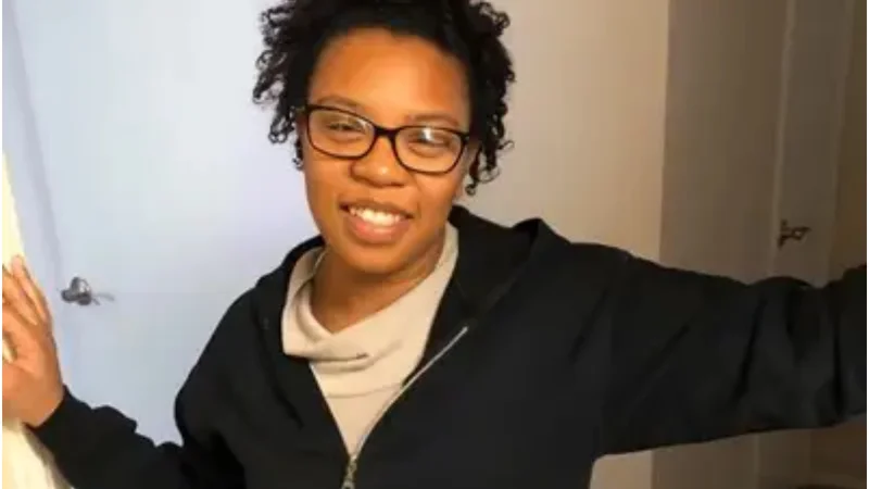 Sheneca Cowart