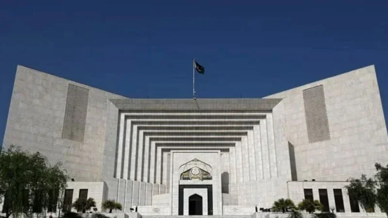 SC refers military courts case to Practice and Procedure Committee again