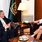 Dar calls for early resumption of PIA flights to Europe