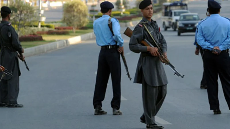 Mohsin Naqvi orders new IG to wipe out crime from Islamabad