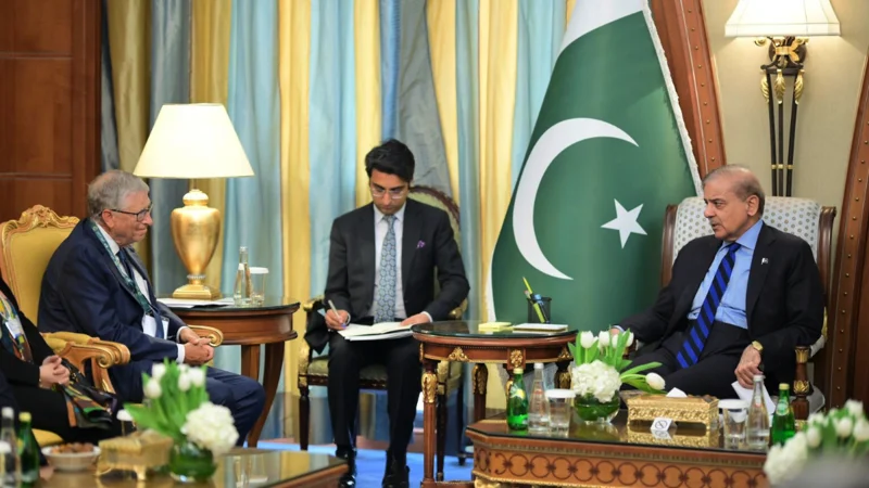 PM meets Bill Gates; urges sustained efforts by partners for polio free Pakistan