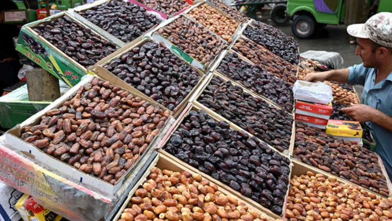 Saudi Arabia gifts 100 Tons of Dates to Pakistan
