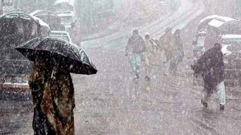 Rain and snowfall in Pakistan: Tourists flock to scenic valleys