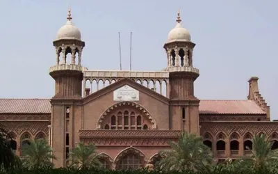 LHC allows restaurants to remain open from Sehr to Iftar