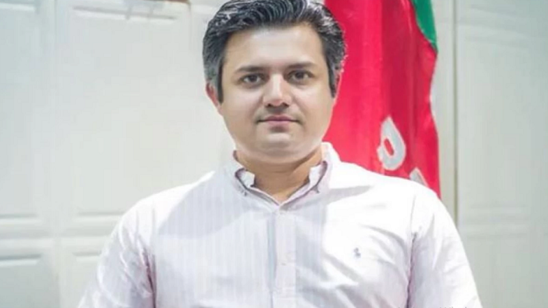 Hammad resigns as not able to serve PTI from the front