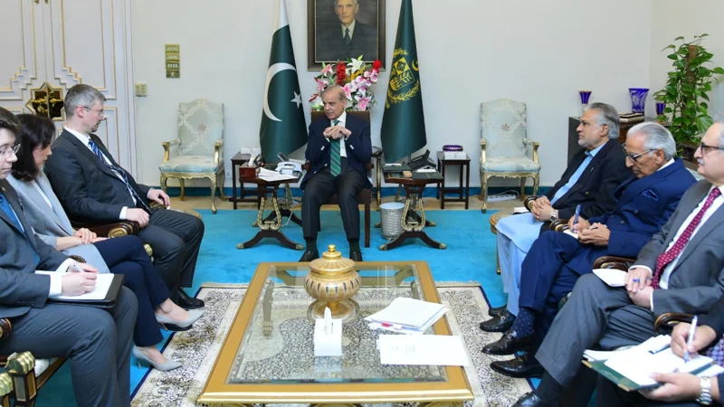PM calls for further enhancing bilateral cooperation with Russia