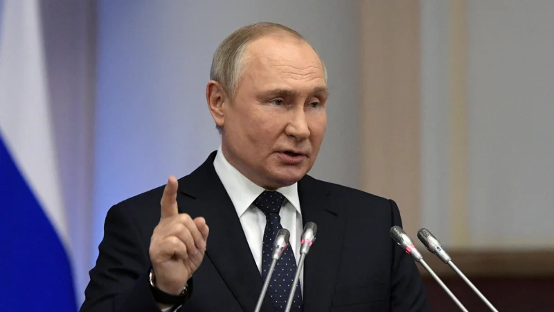 Putin sets nuclear boundary for west