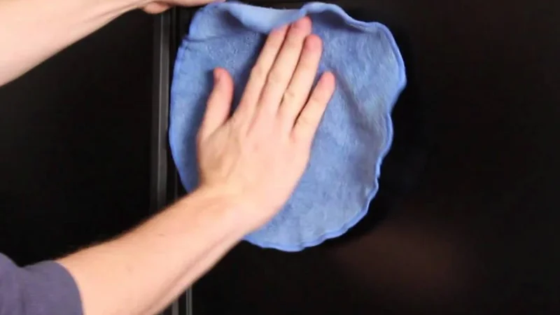 Ditch the Dust: How to Properly Clean Your Monitor Screen