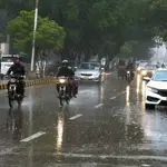 Heavy rainfall started in Karachi