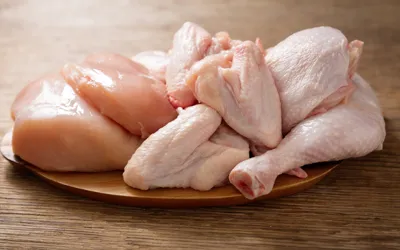 Chicken prices surge in Karachi- Check latest rates