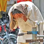 PMD warns Karachi residents of heatstroke risk starting Sunday
