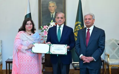 PM Shehbaz Praises HEC Project Director for Excellent Performance