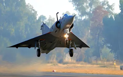 PAF’s timely response compels four Indian jets to retreat