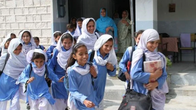 Schools to reopen from tomorrow as Pakistan-India tensions ease