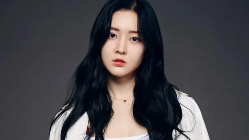 Former T-ARA member Lee Areum sentenced for child abuse and defamation