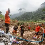 Indonesia Landslide: Rescuers Search for Survivors, Death Toll Reaches 19