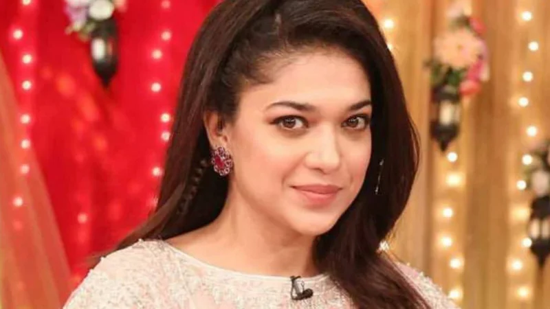 Sanam Jung calls out online harasser, urges respect for women
