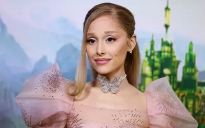 Ariana Grande speaks up for rising stars' mental health, urges for mandatory therapy