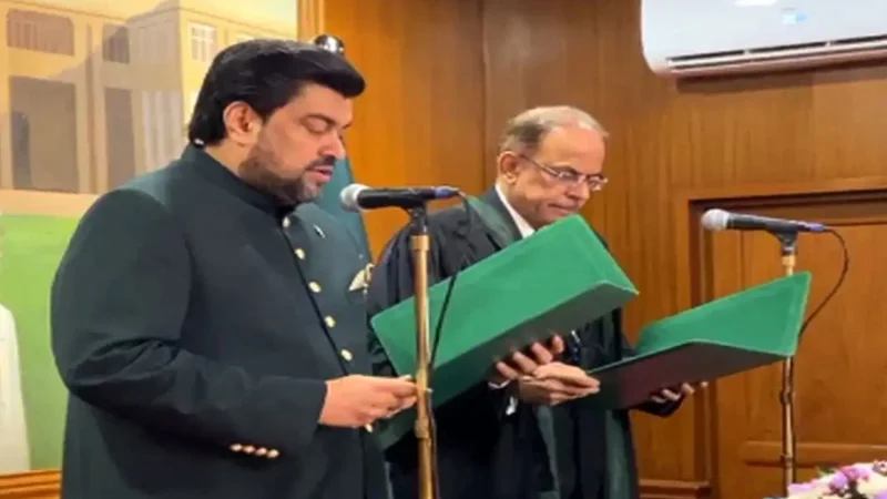 Governor Sindh administers oath to Justice Junaid Ghaffar as acting CJ SHC