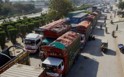 Sindh Govt imposes ban on heavy traffic in Karachi from 6am to 10pm