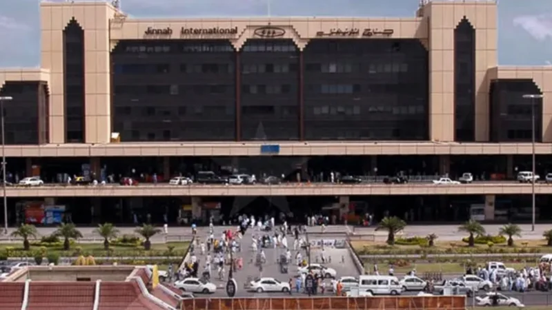 170 Pakistanis deported from 11 countries; 59 offloaded in Karachi