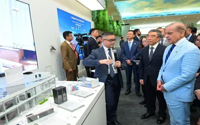 PM Shehbaz invites Huawei to invest in safe city, taxation, e-governance sectors