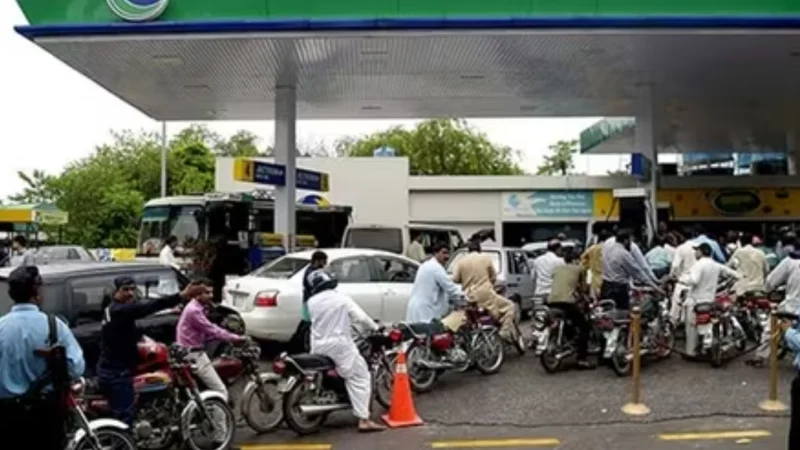 Petrol prices in Pakistan are expected to drop before Eid ul Adha 2024