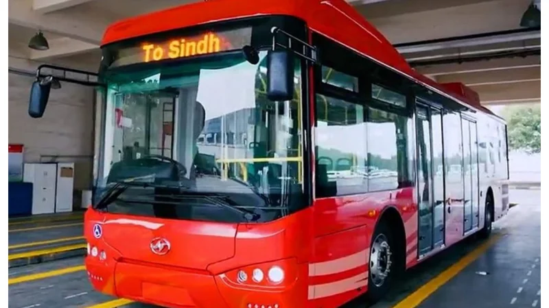 Sindh Govt Expands People’s Bus Service Routes in Karachi