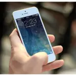 How much tax would be charged on a Rs100 mobile recharge?