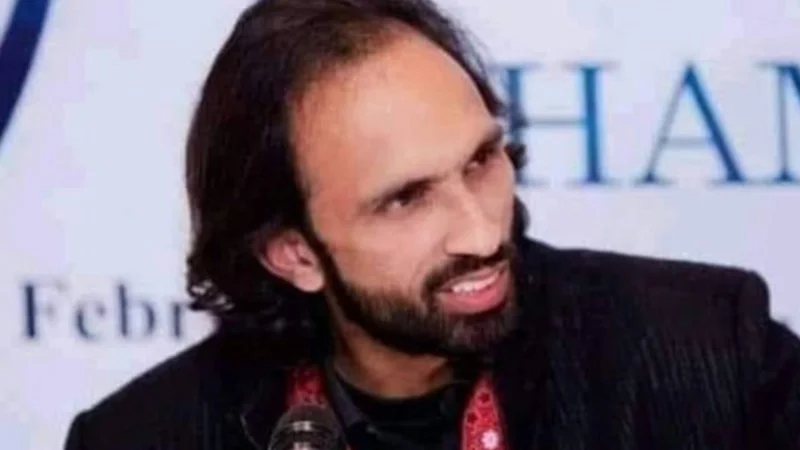 AJK Court grants bail to poet Ahmed Farhad