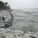 Bangladesh faces rapid sea swamping