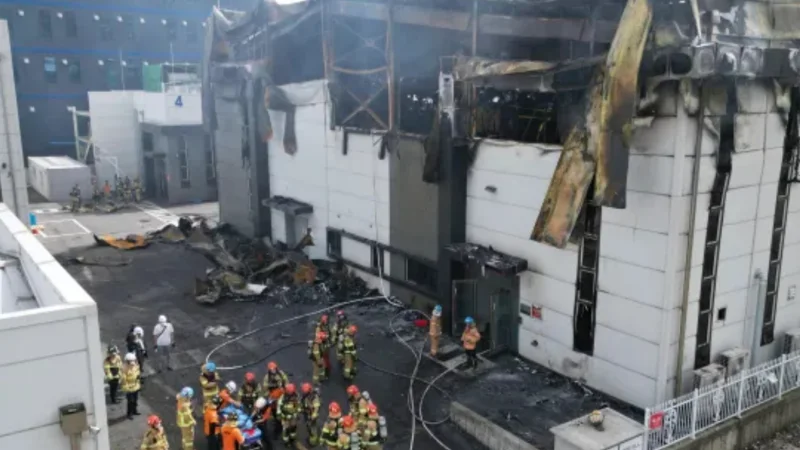 South Korea: Exploding batteries trigger deadly fire in factory