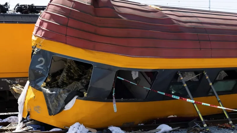 Slovakia: Prague-to-Budapest train hits Bus, 5 dead, 5 injured