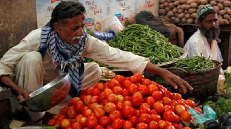 Pakistan inflation rate decreased by 0.73% in one week