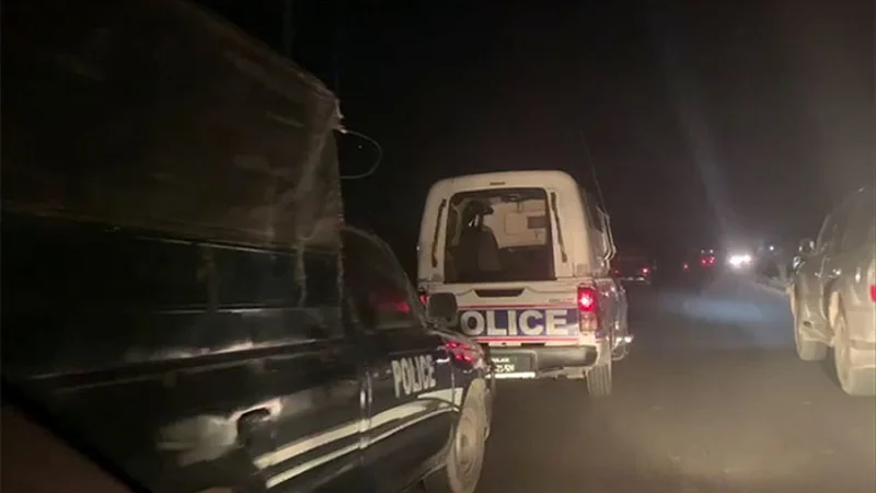 Four cops killed as mobile overturns in crime-infected Kandhkot