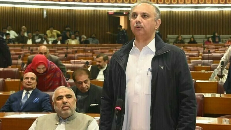 Police raid Omar Ayub’s house to arrest him