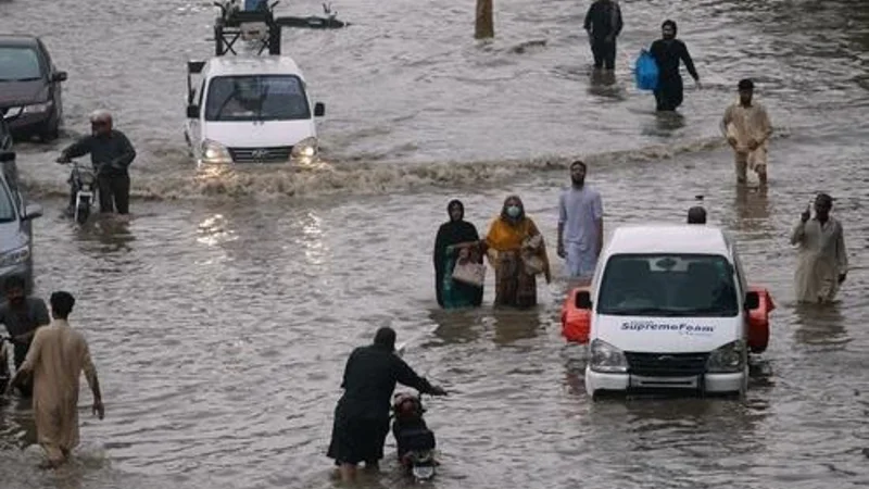 NDMA warns of urban flooding in Karachi, Hyderabad & other cities of Sindh