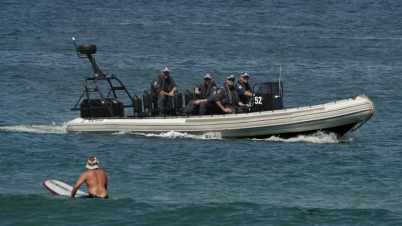 Indonesian police claim Australia sent back dozens of illegal migrants to a remote island