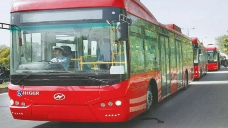Karachi's Red Bus Service unveiled routes, fares, and timing