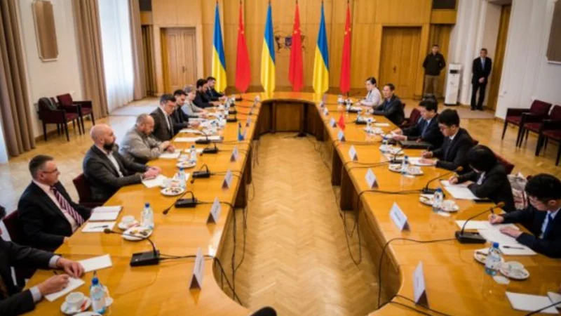 Ukraine’s leading diplomat heads to China this week for peace negotiations